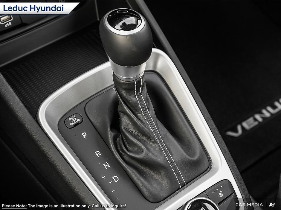 2025 Hyundai Venue Essential-16