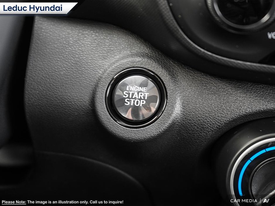 2025 Hyundai Venue Essential-25