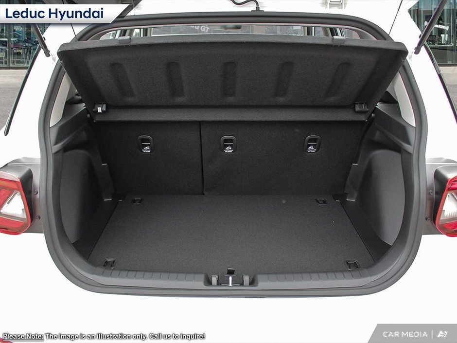2025 Hyundai Venue Essential-6
