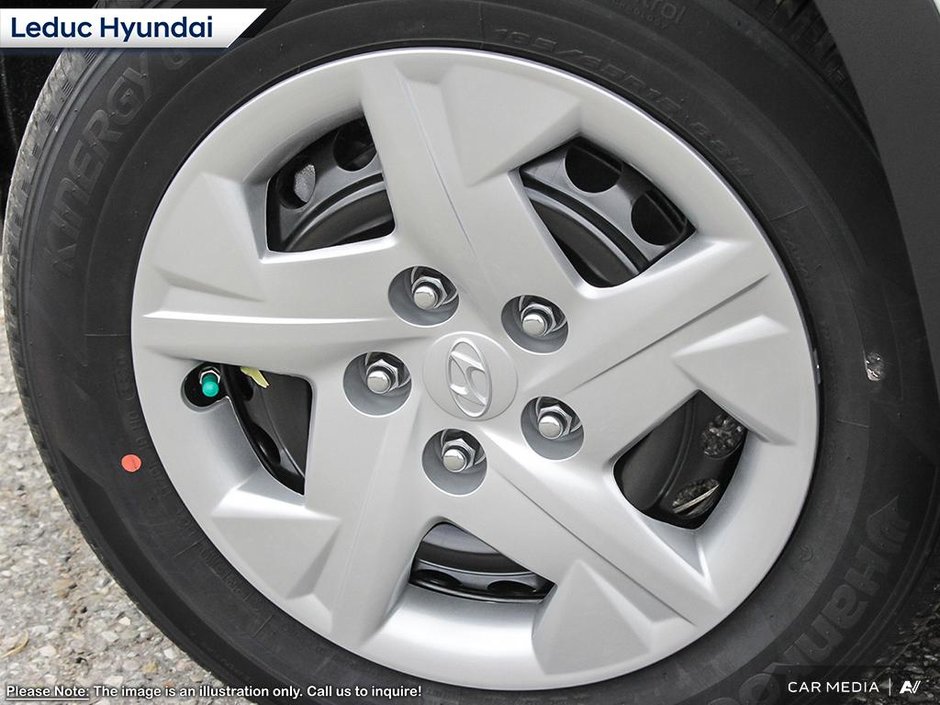 2025 Hyundai Venue Essential-7