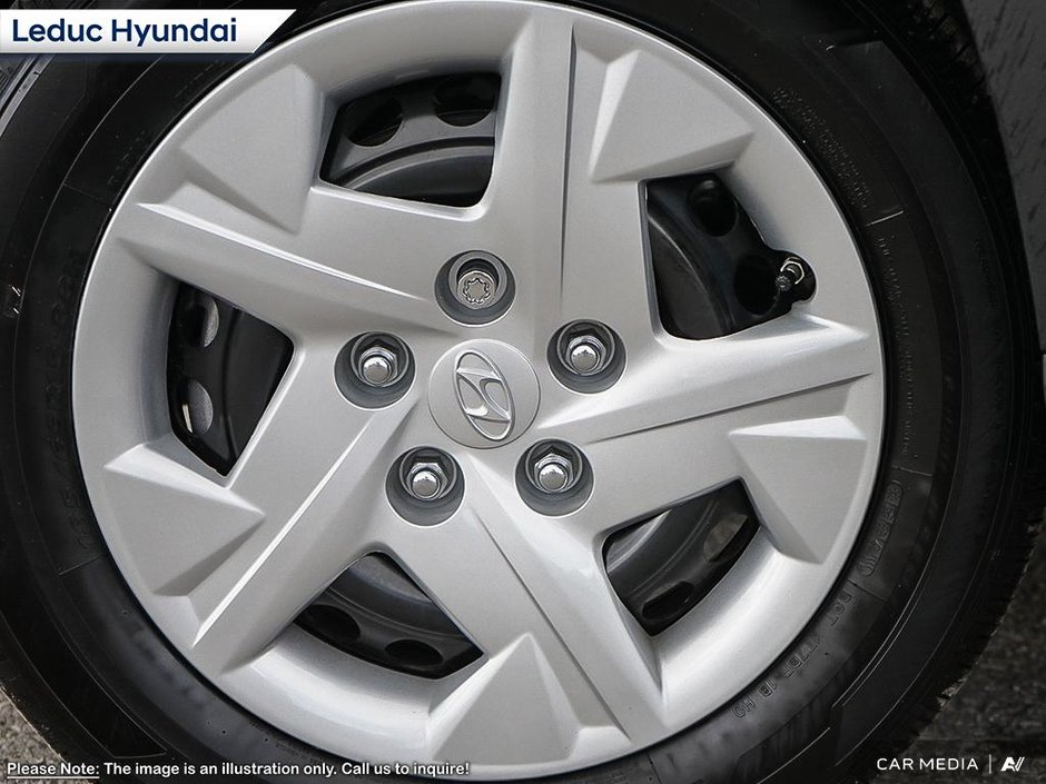 2025 Hyundai Venue Essential-7