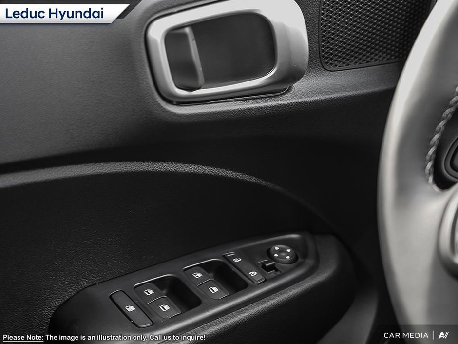2025 Hyundai Venue Essential-15
