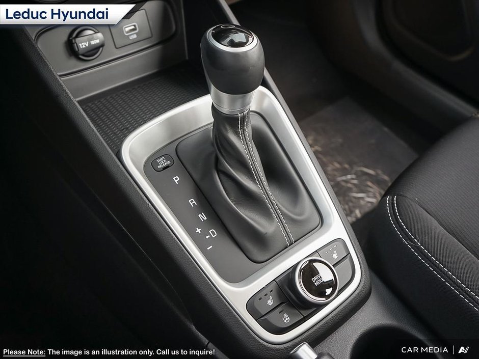 2025 Hyundai Venue Preferred-13