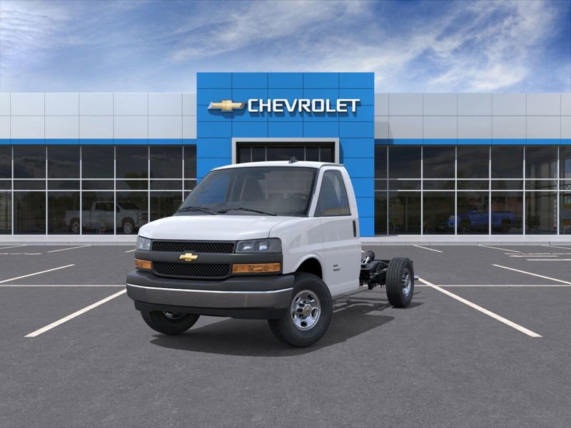 Chevrolet EXPRESS CUTAWAY 3500  2025 à Mont-Tremblant, Québec - w940px