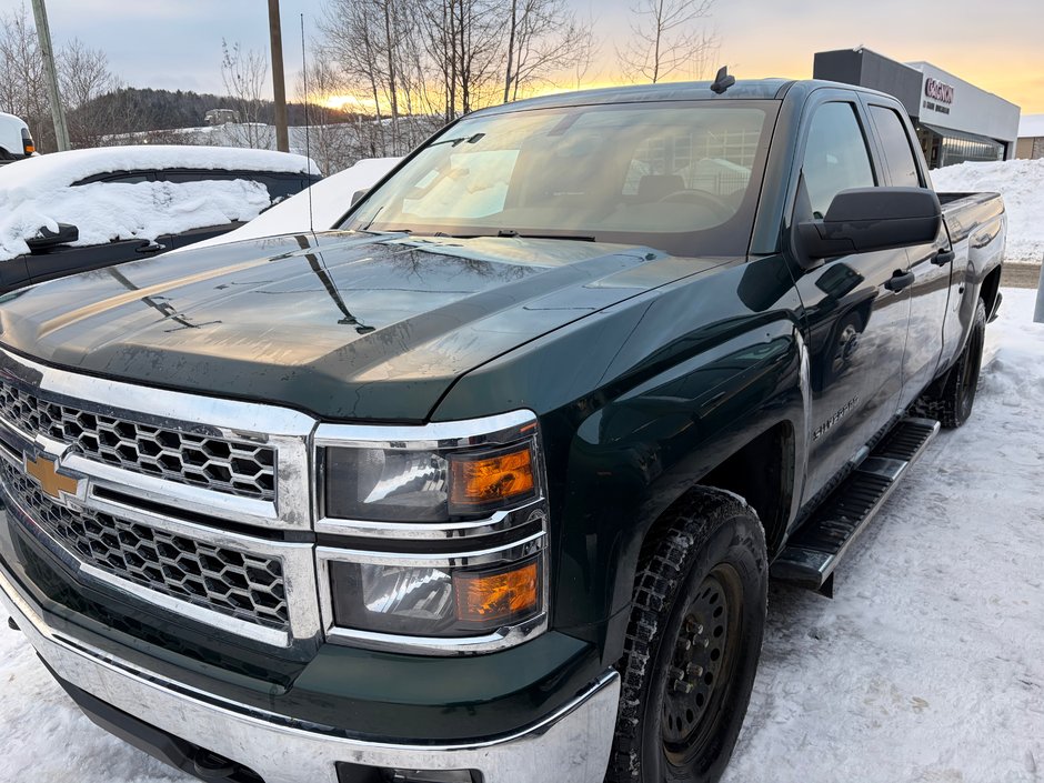 Chevrolet Silverado 1500  2014 à Mont-Tremblant, Québec - w940px