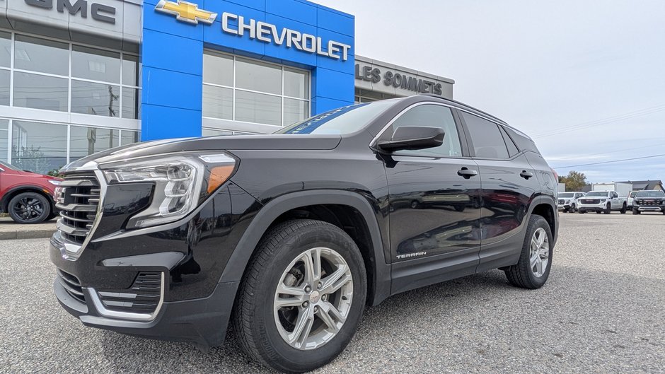 2022 GMC Terrain in Mont-Tremblant, Quebec - w940px