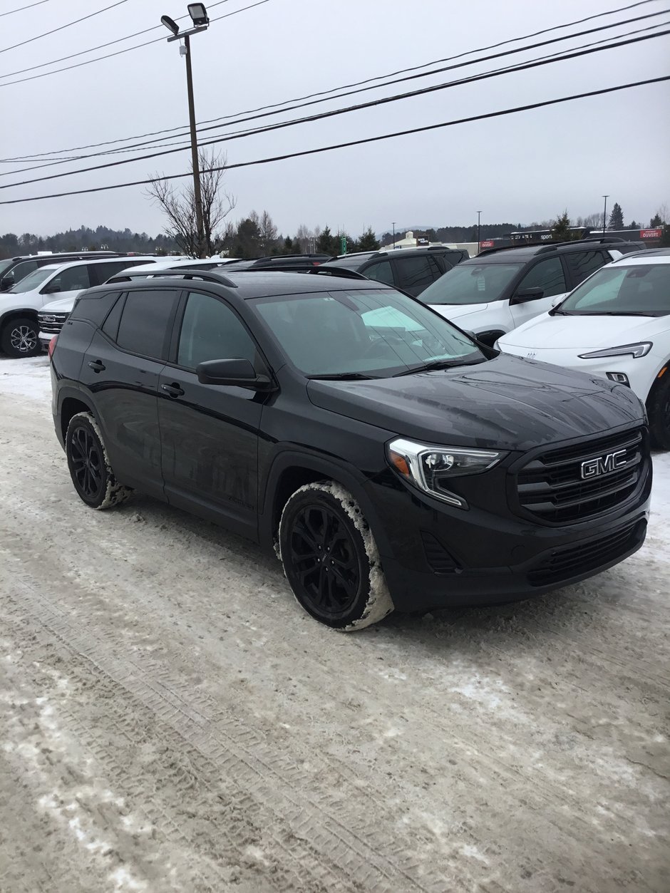 2023 GMC Terrain in Mont-Tremblant, Quebec - w940px