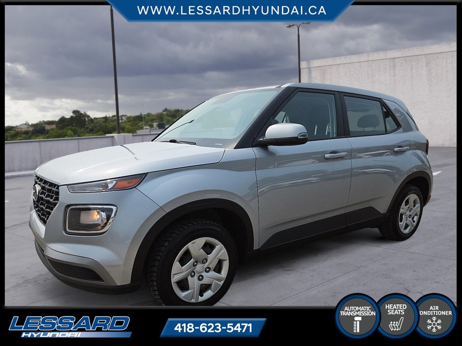 2021 Hyundai Venue Essential automatique. in Québec, Quebec - w940px