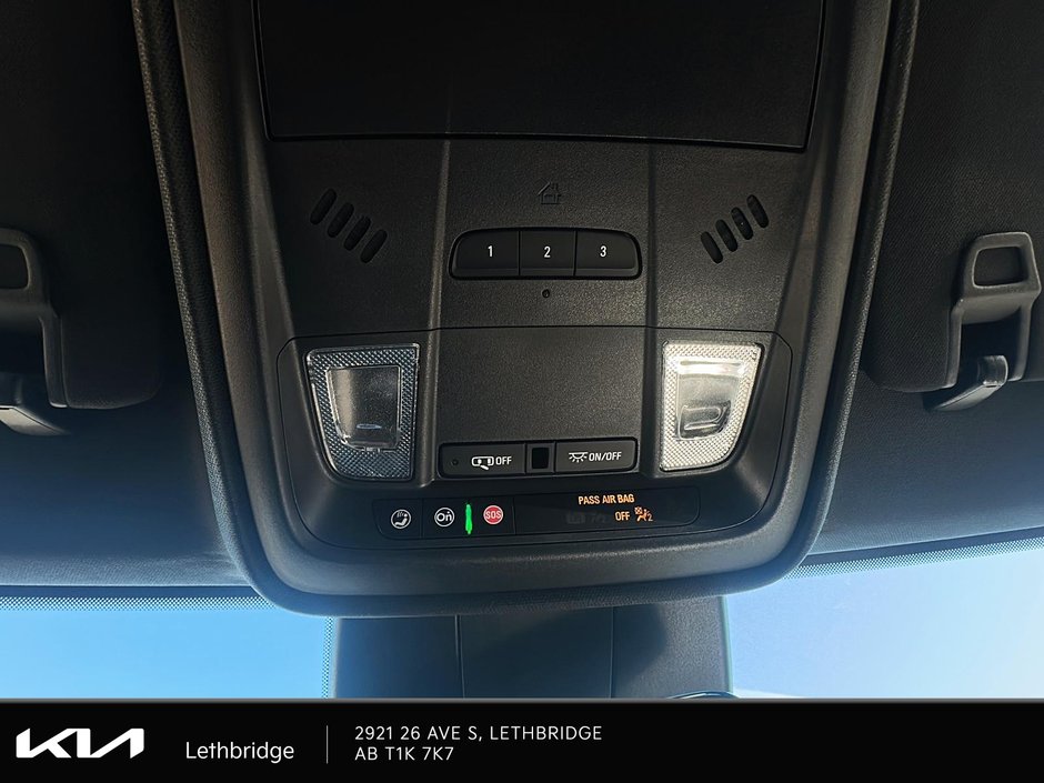 2025 Cadillac XT4 Premium Luxury-13
