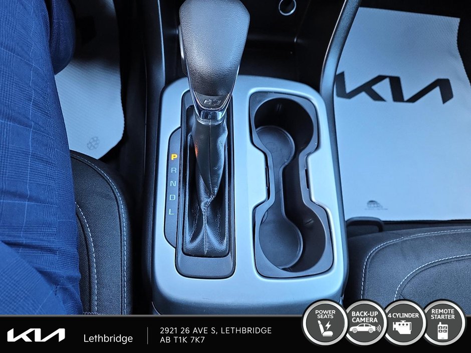 2022 Chevrolet Colorado LT-13