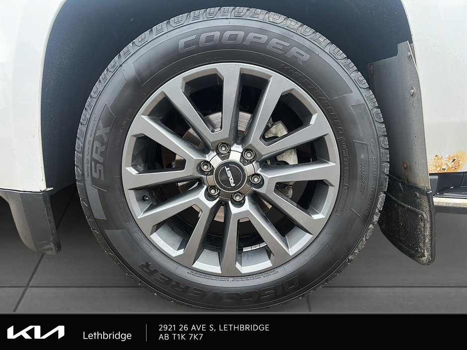 2017 Chevrolet Suburban Premier-6