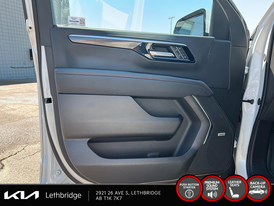 2025 Chevrolet Tahoe RST-8