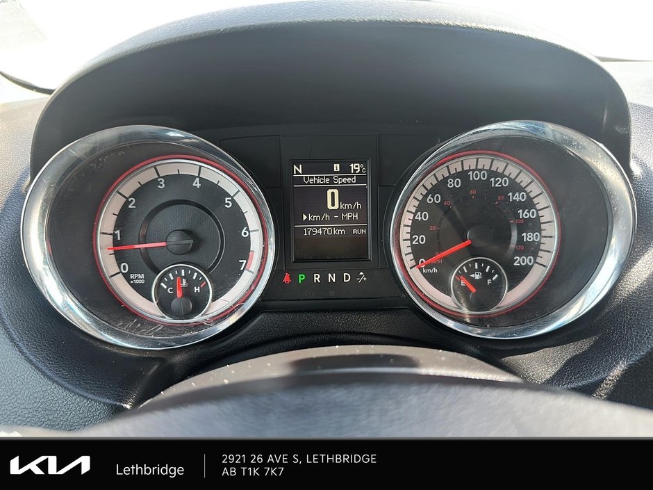2017 Dodge Grand Caravan Crew-11
