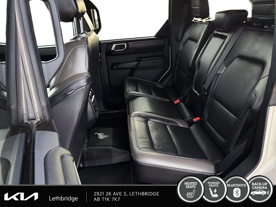 2025 Ford Bronco Outer Banks-25