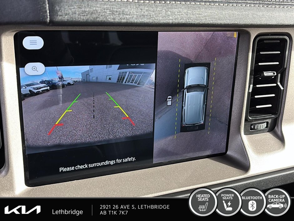 2025 Ford Bronco Outer Banks-29