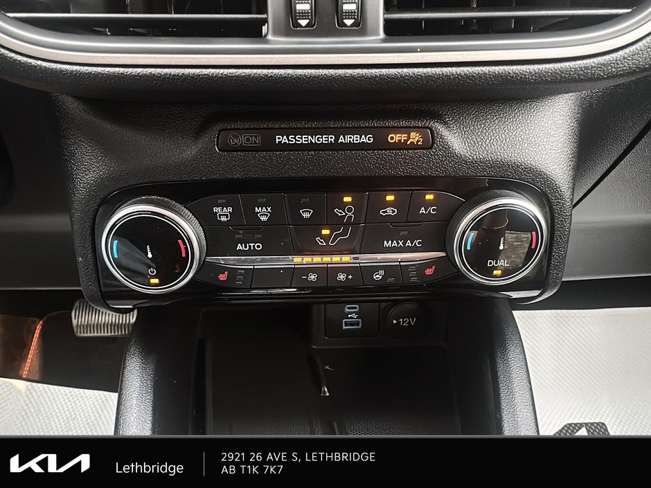 2022 Ford Escape SEL-16