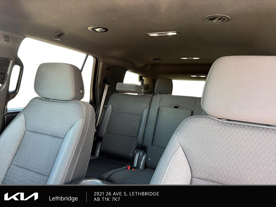 2024 GMC Yukon SLE-11