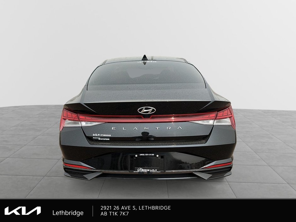 2023 Hyundai Elantra Luxury-2
