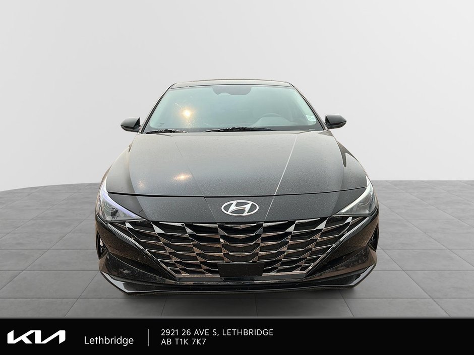 2023 Hyundai Elantra Luxury-1