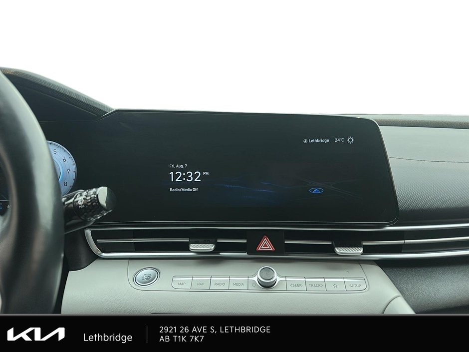 2023 Hyundai Elantra Luxury-13