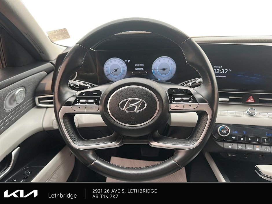 2023 Hyundai Elantra Luxury-11