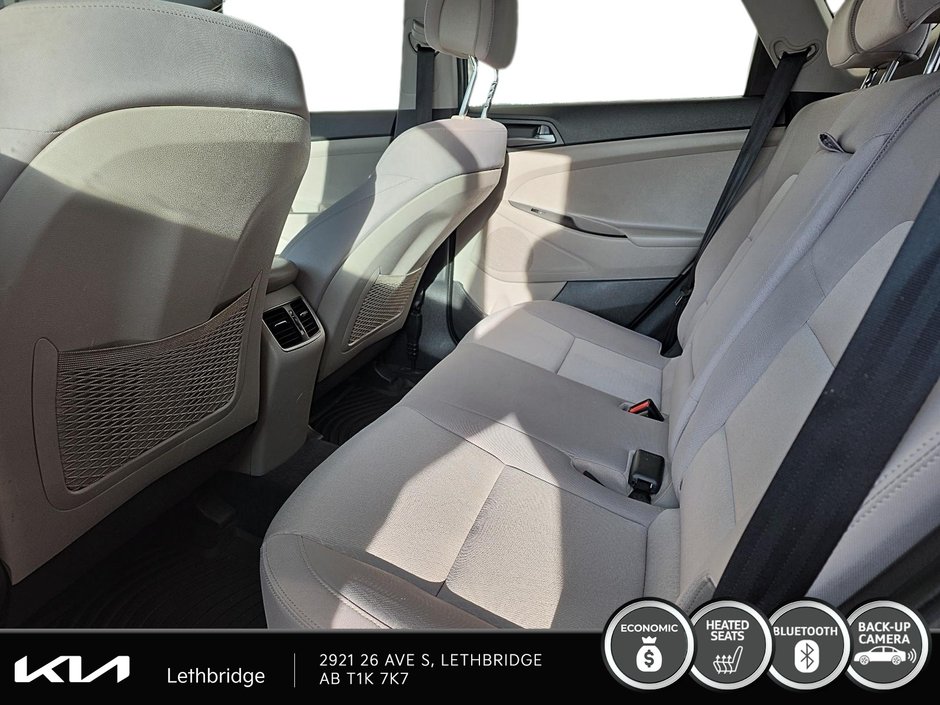 2017 Hyundai Tucson Base-6