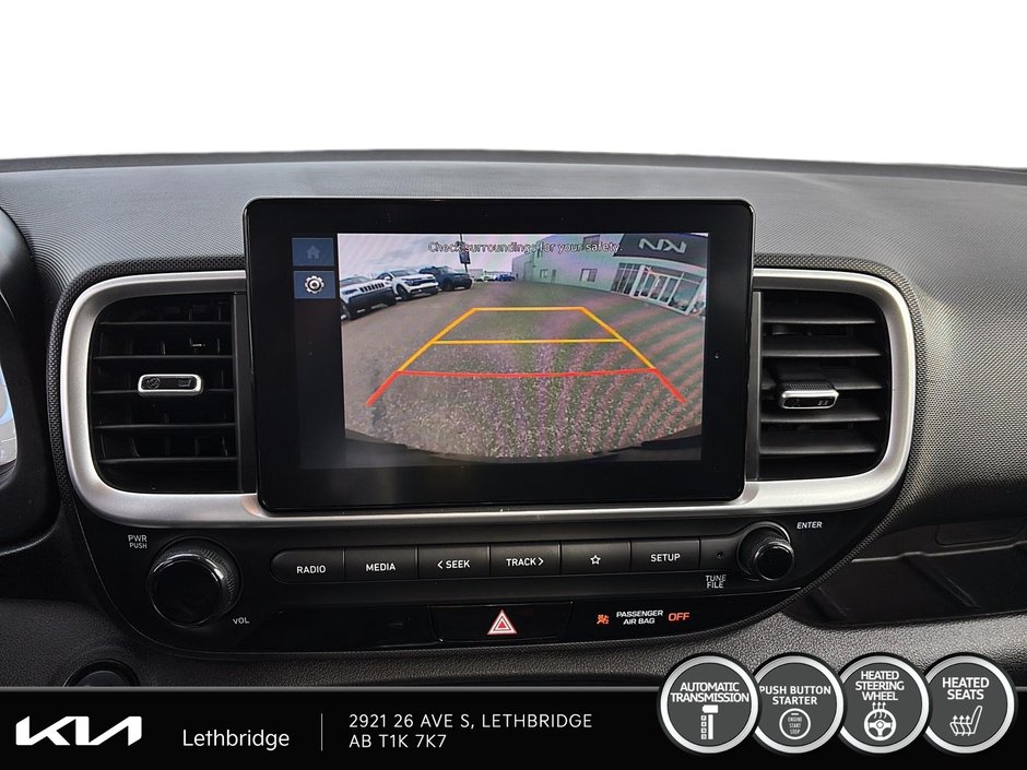 2023 Hyundai Venue Preferred-15