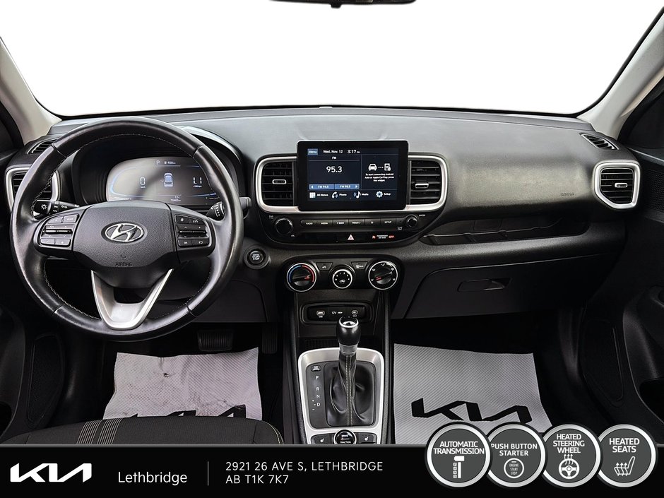 2023 Hyundai Venue Preferred-9
