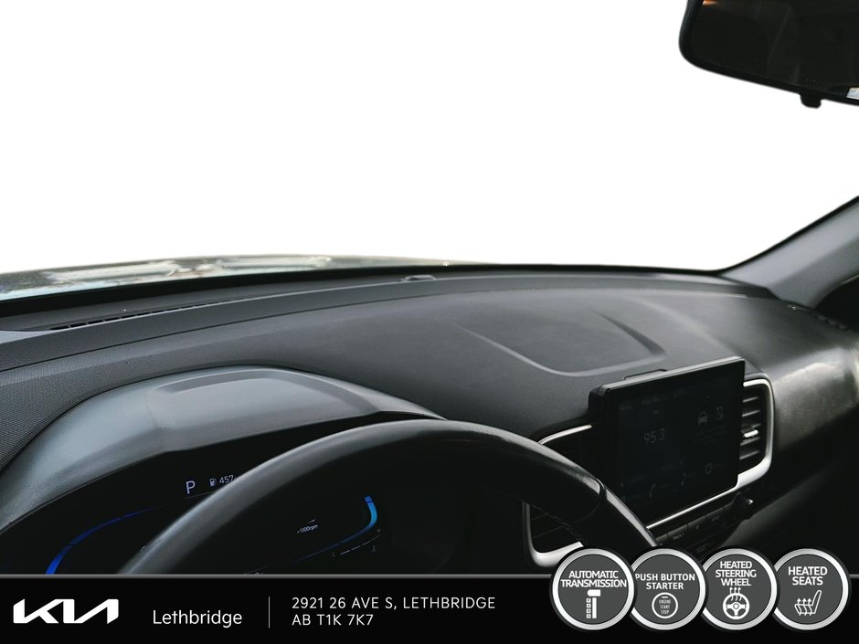 2023 Hyundai Venue Preferred-13