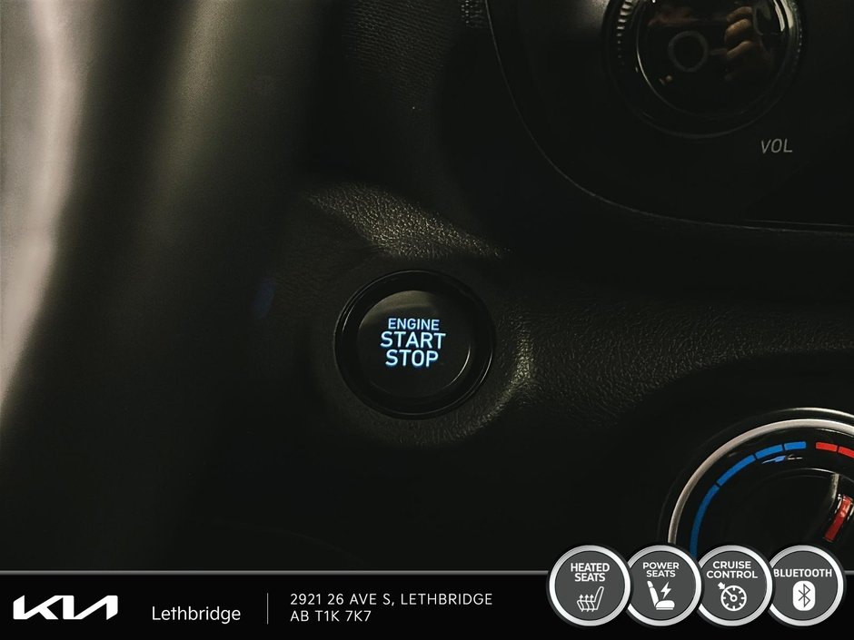 2024 Hyundai Venue Preferred-23