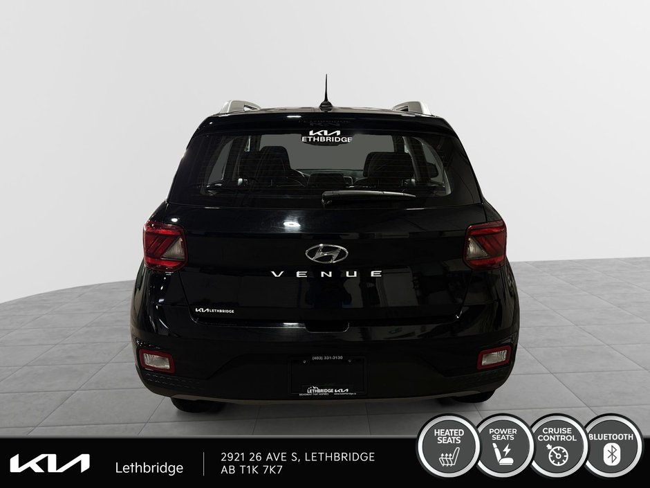 2024 Hyundai Venue Preferred-2