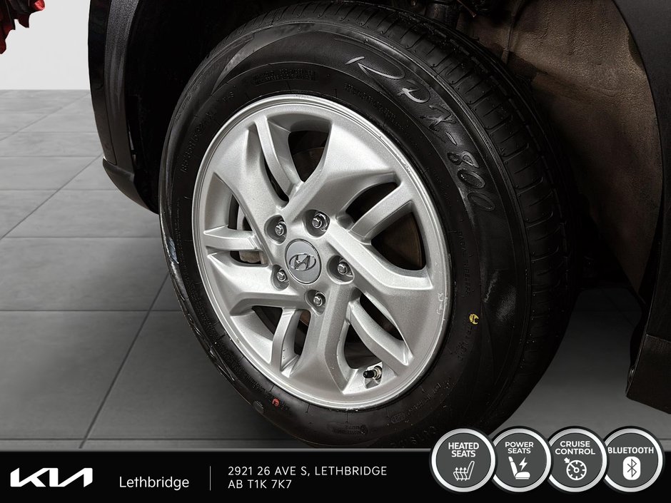 2024 Hyundai Venue Preferred-5