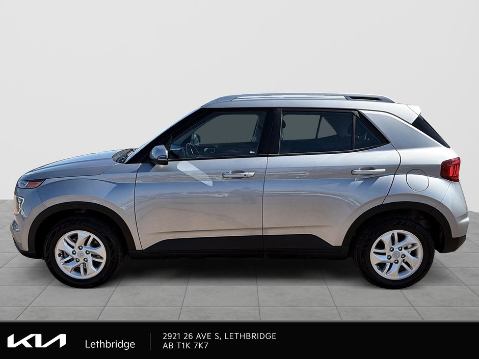 2024 Hyundai Venue Preferred-4