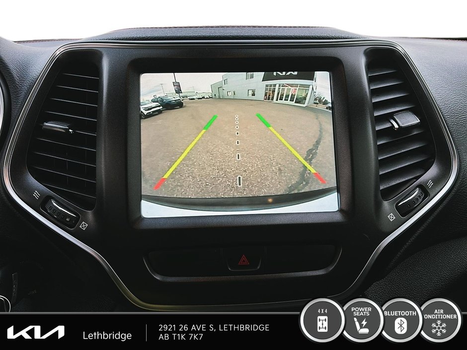 2020 Jeep Cherokee Trailhawk-16