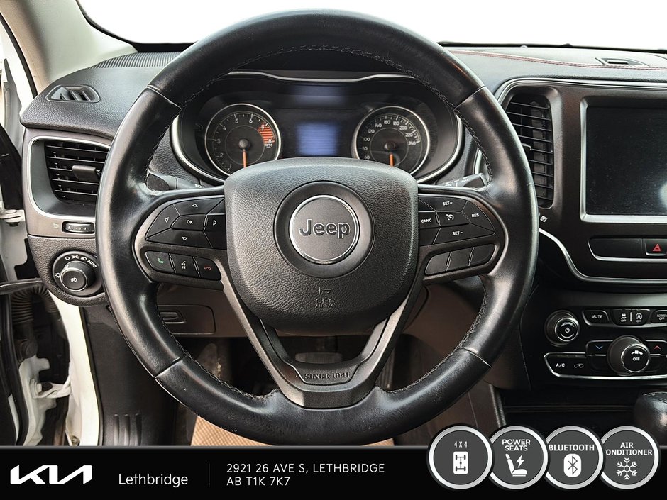 2020 Jeep Cherokee Trailhawk-11