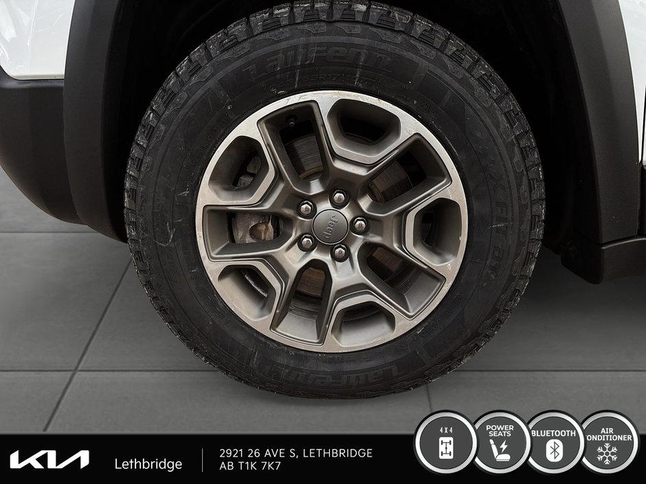 2020 Jeep Cherokee Trailhawk-6