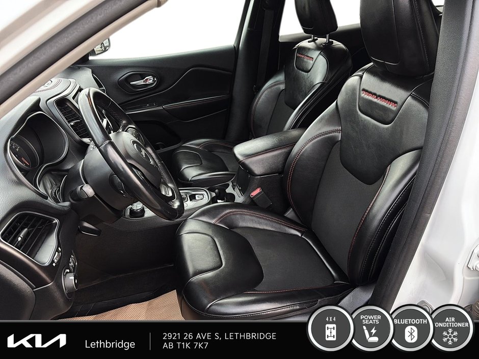 2020 Jeep Cherokee Trailhawk-8