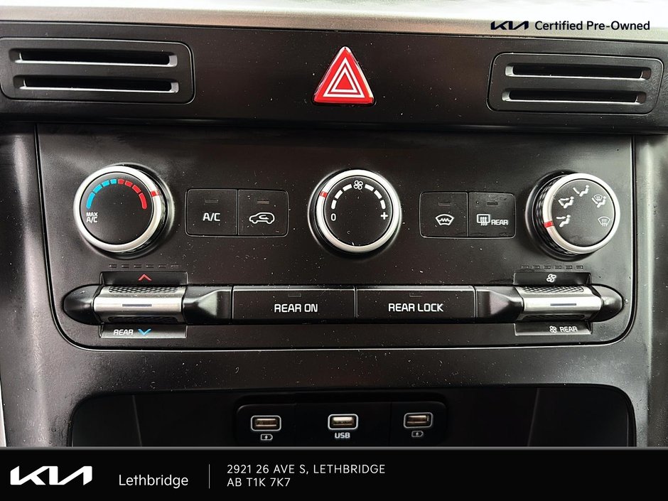 2022 Kia Carnival LX-20