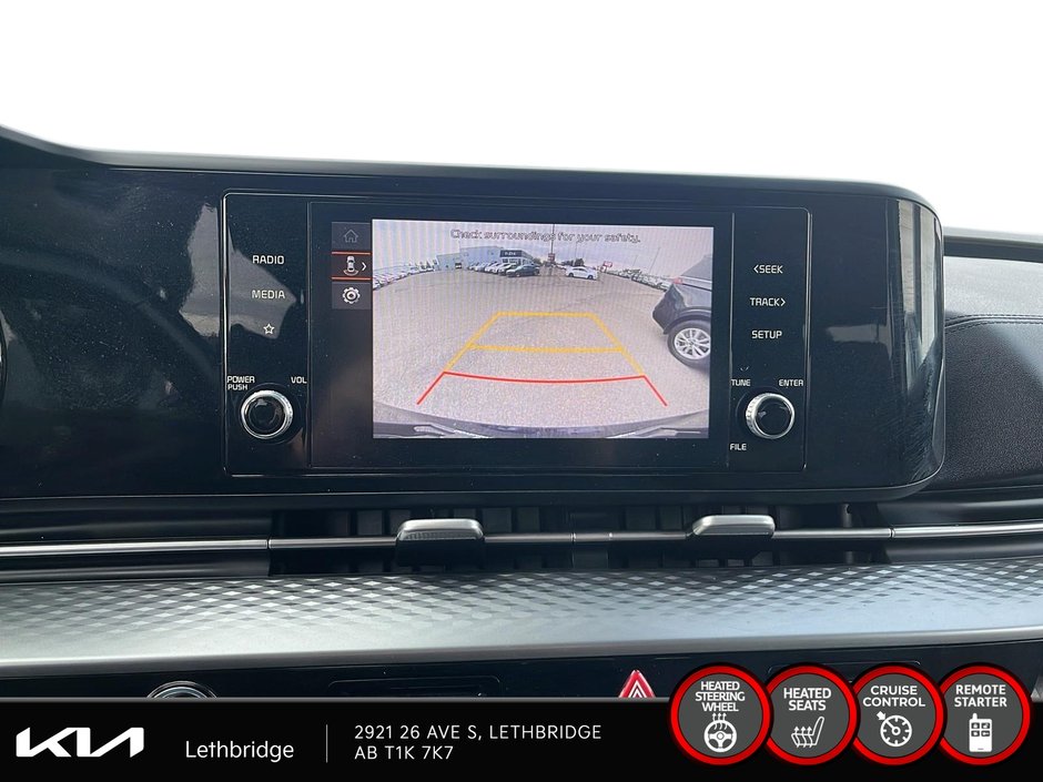 2024 Kia Carnival LX-15