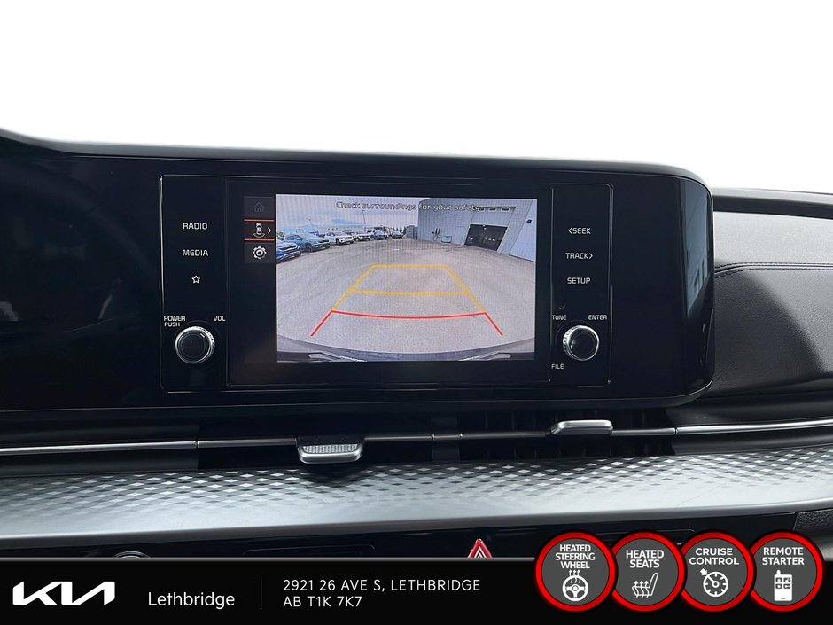 2024 Kia Carnival LX-15