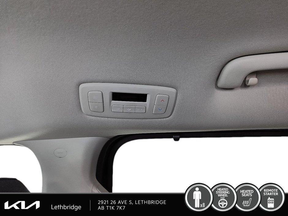 2024 Kia Carnival LX-11