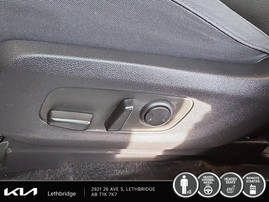 2024 Kia Carnival LX-12