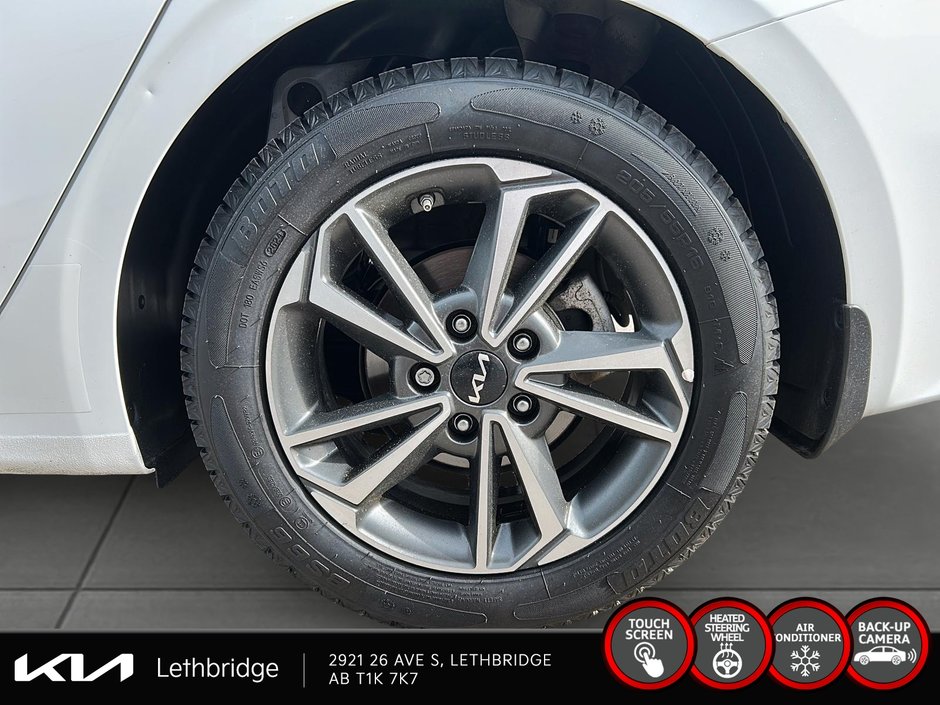 2023 Kia Forte EX-6