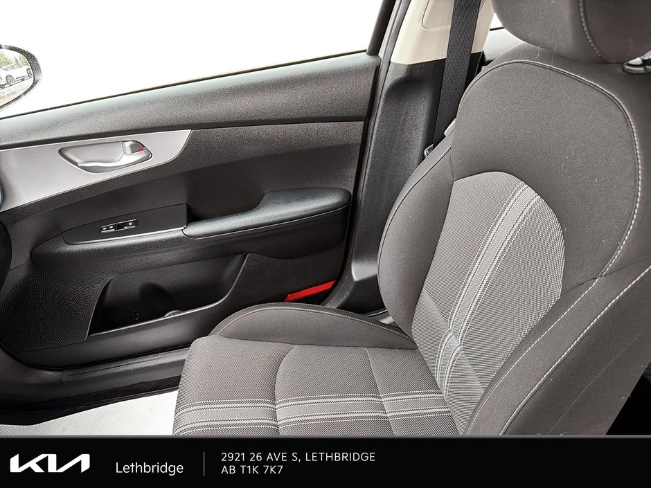 2023 Kia Forte LX-16