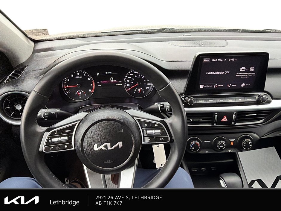 2023 Kia Forte LX-17