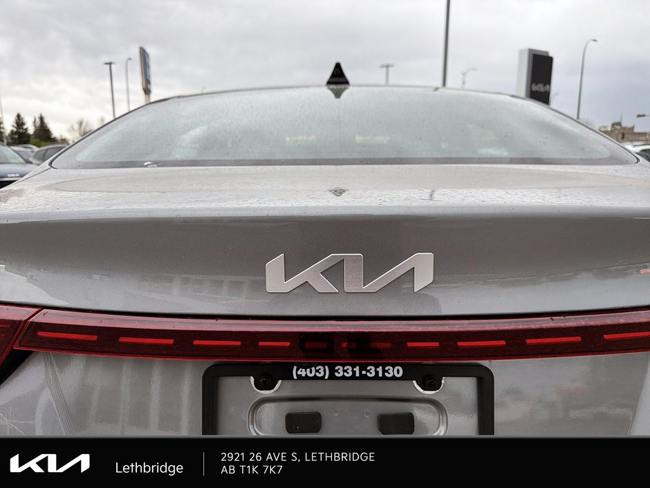 2023 Kia Forte LX-8