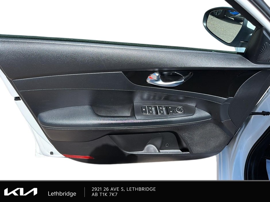 2023 Kia Forte EX-10