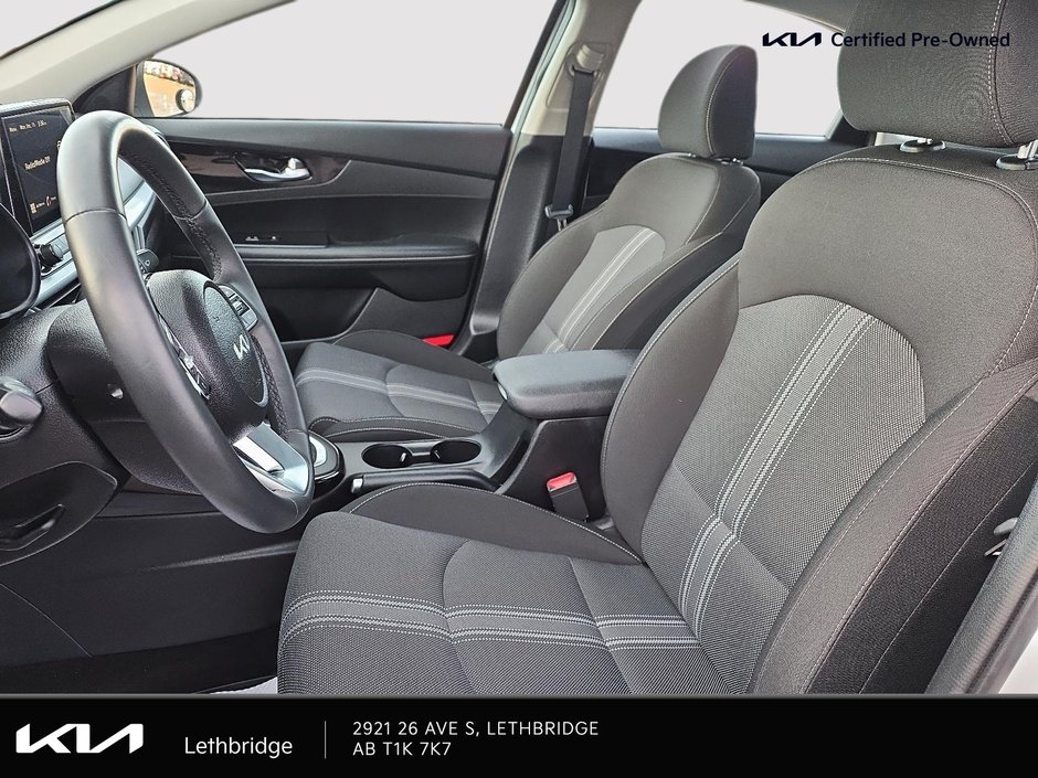 2024 Kia Forte EX-12