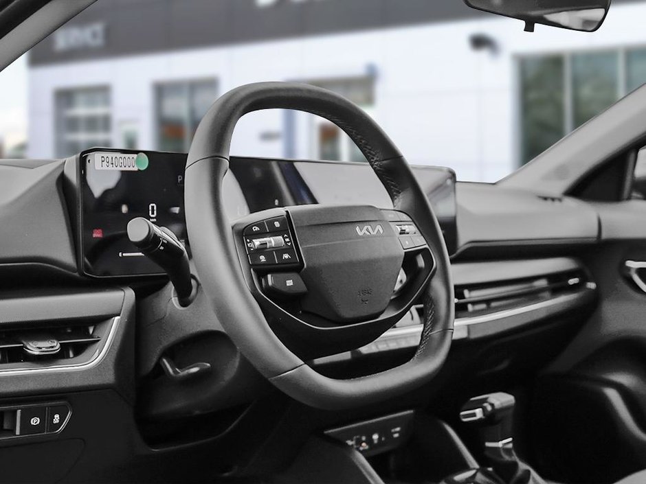 2025 Kia K4 EX-9