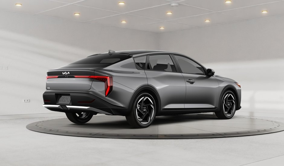 2025 Kia K4 EX-2